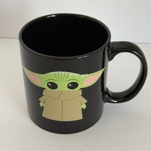 Star Wars: The Mandalorian The Child Stand Black 20 oz. Mug